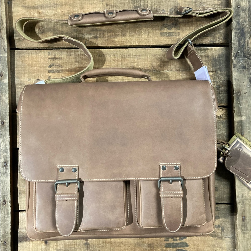 Vintage Tan | Finn travel bag| Aunts & Uncles